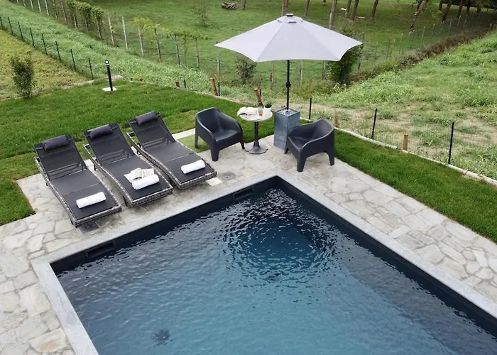 Grassi With Private Pool Nizza Monferrato Вилла Каламандрана