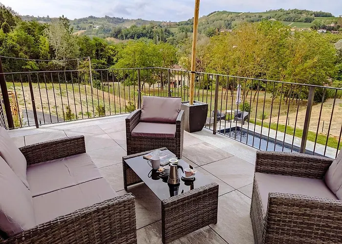 Grassi With Private Pool Nizza Monferrato Calamandrana