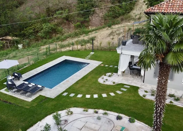 Villa Grassi With Private Pool Nizza Monferrato Calamandrana